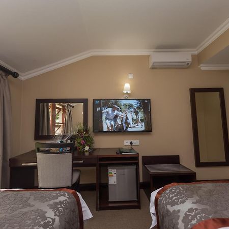 Hotel Sunbird Lilongwe Extérieur photo