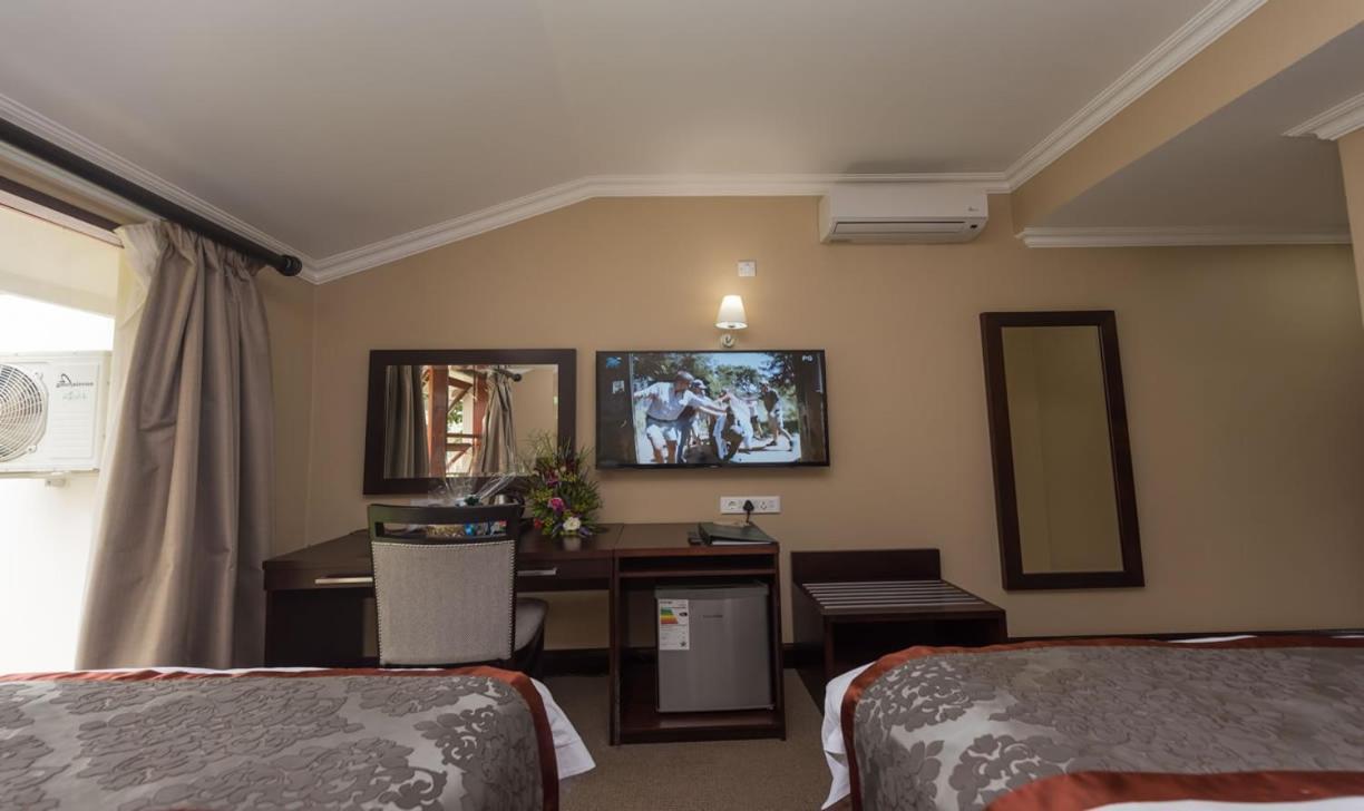 Hotel Sunbird Lilongwe Extérieur photo