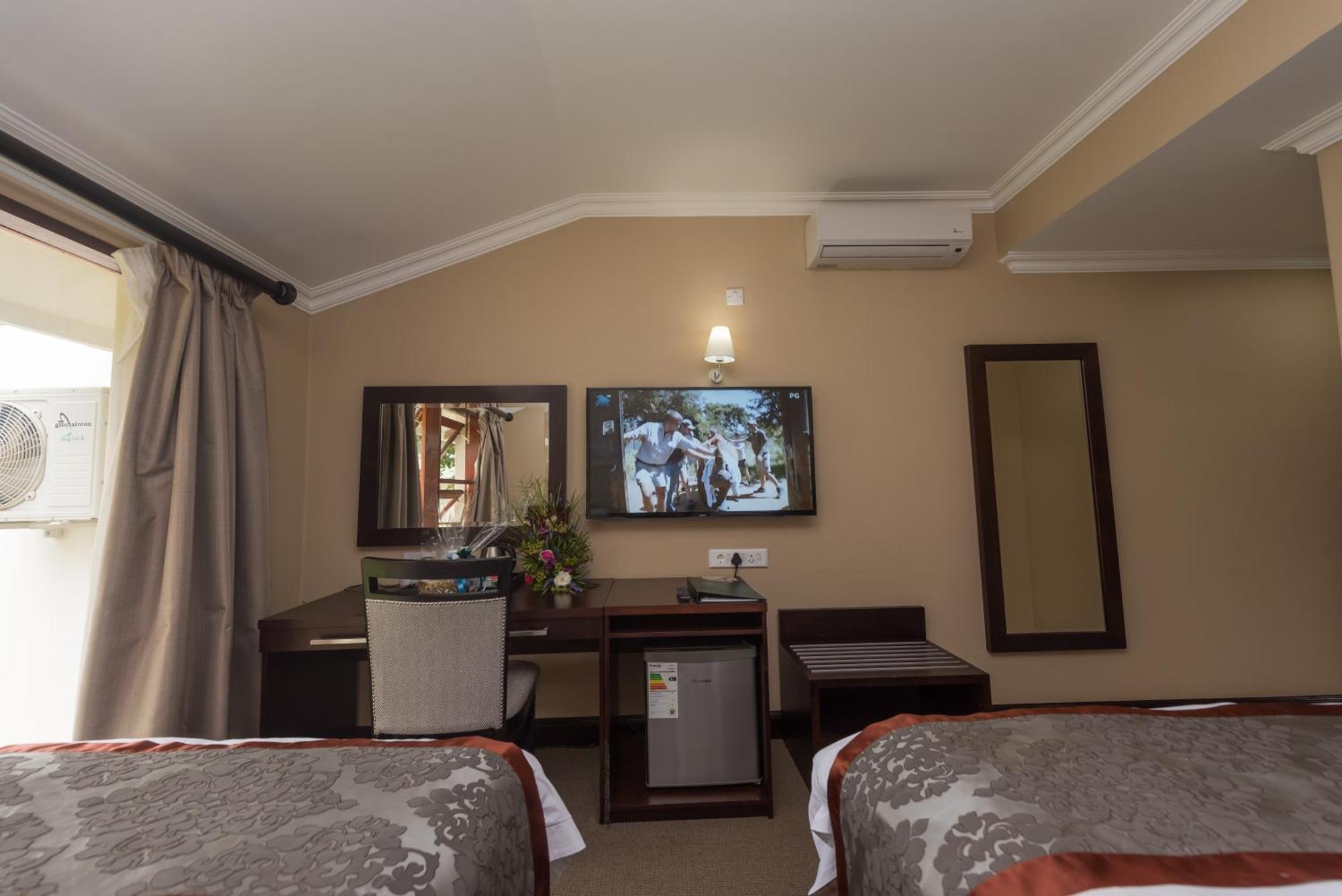 Hotel Sunbird Lilongwe Extérieur photo