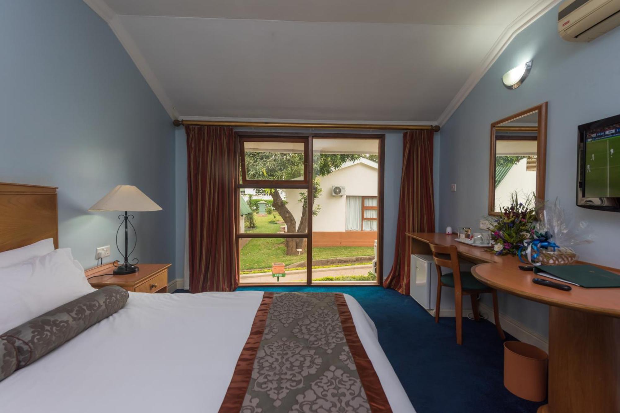 Hotel Sunbird Lilongwe Extérieur photo